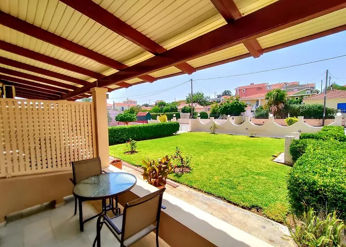 Fokion Lägenhetshotell Lakíthra